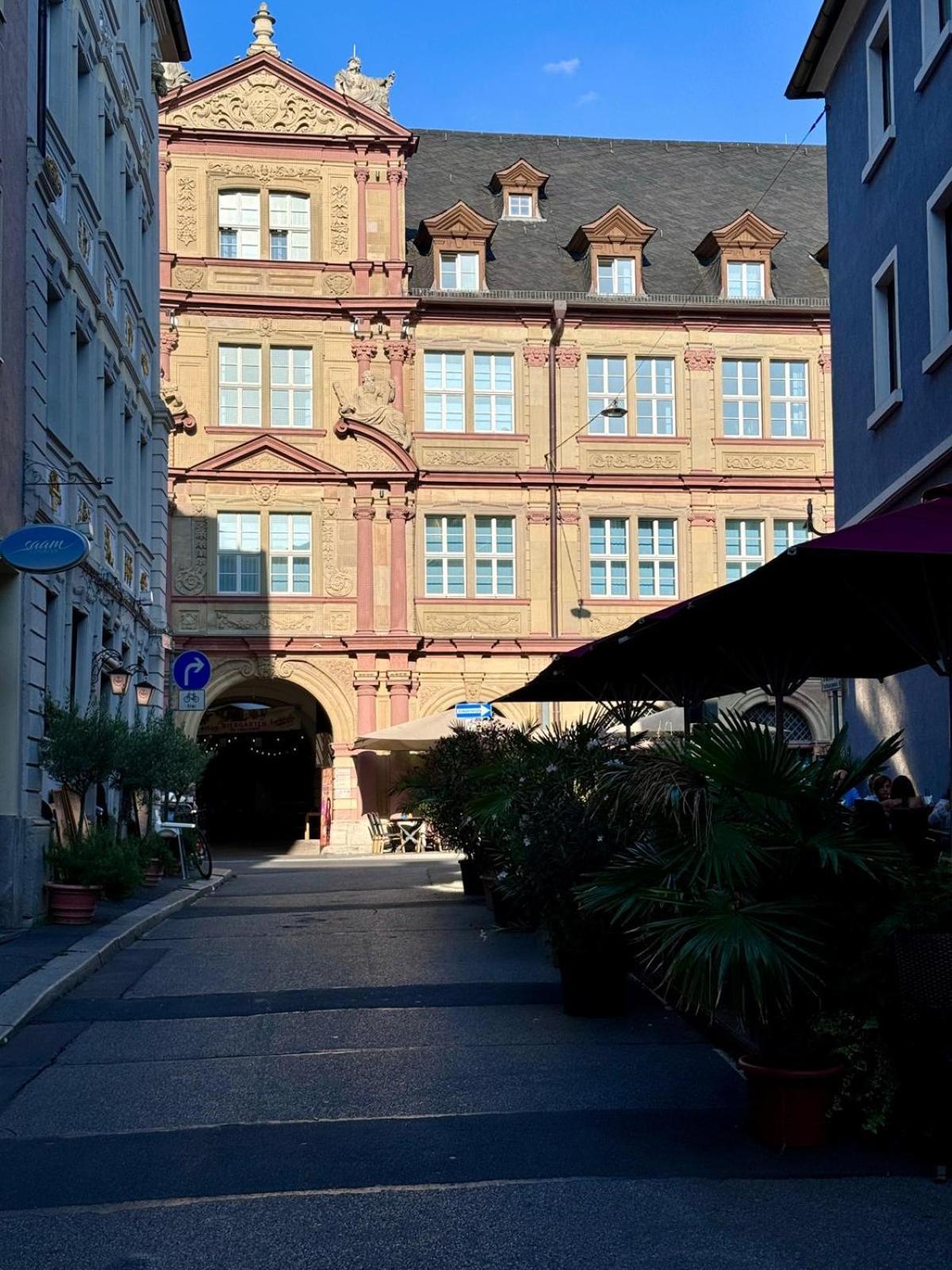 וירצבורג Oldtown Gallery Apartment מראה חיצוני תמונה